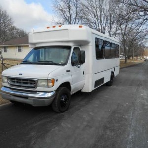 2002 ford e-450 photo