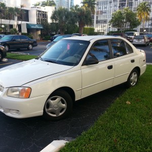 2002 hyundai accent-gl photo