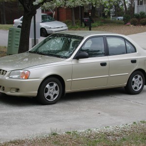 2002 hyundai accent photo