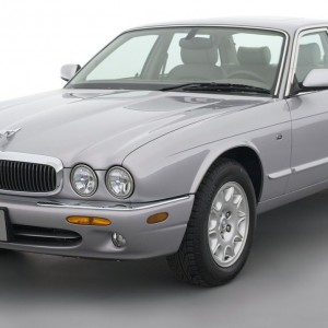 2002 jaguar xj8 photo