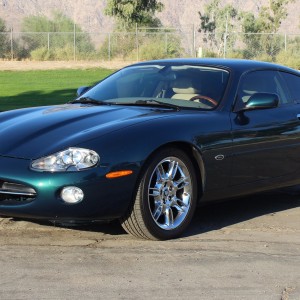 2002 jaguar xk8 photo
