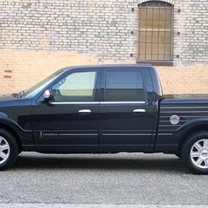 2002 lincoln blackwood photo