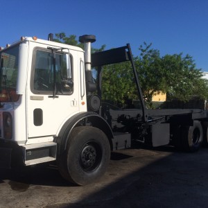 2002 mack mr photo