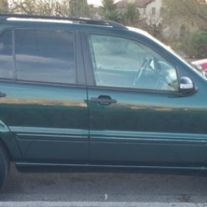 2002 mercedes-benz ml320 photo