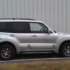2002 mitsubishi montero photo