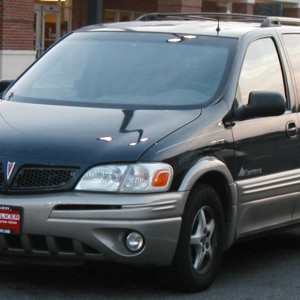 2002 pontiac montana photo