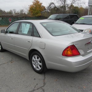 2002 toyota avalon photo