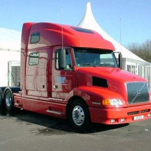 2002 volvo-truck vhd photo
