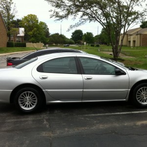 2003 chrysler concorde photo