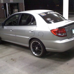 2003 kia rio photo