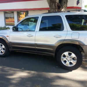 2003 mazda tribute photo