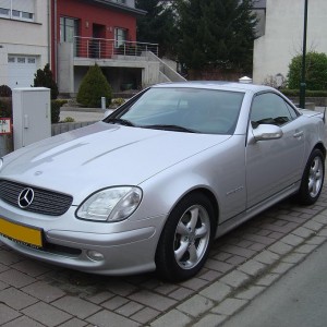 2003 mercedes-benz sl-class photo