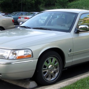 2003 mercury grand-marquis photo