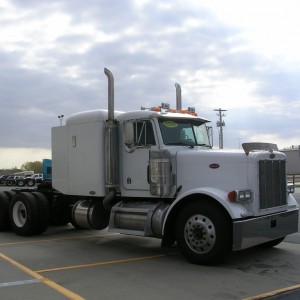 2003 peterbilt 379 photo