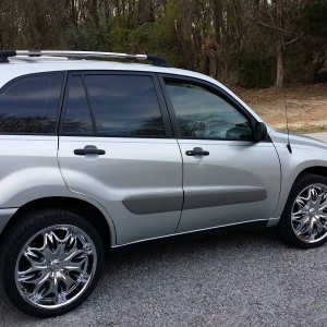 2003 toyota rav4 photo