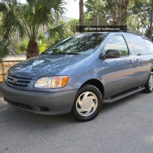 2003 toyota sienna-ce photo