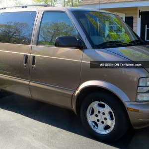2004 chevrolet astro-van photo