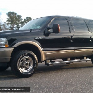 2004 ford excursion photo
