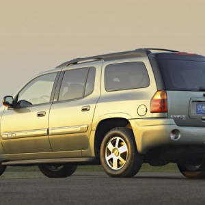 2004 gmc envoy-xl photo