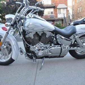 2004 honda vtx1300c photo