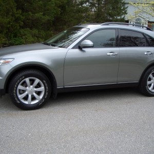2004 infiniti fx35 photo