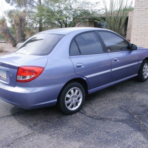 2004 kia rio photo