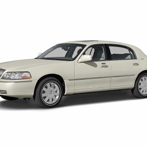 2004 lincoln town-car photo