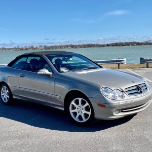2004 mercedes-benz clk320 photo