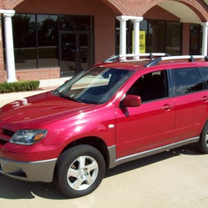 2004 mitsubishi outlander photo