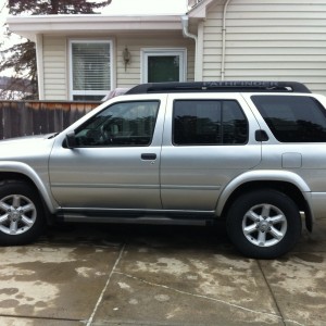 2004 nissan pathfinder photo