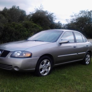 2004 nissan sentra-1818s photo