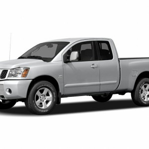 2004 nissan titan photo
