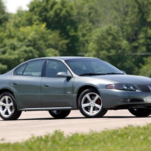 2004 pontiac bonneville photo