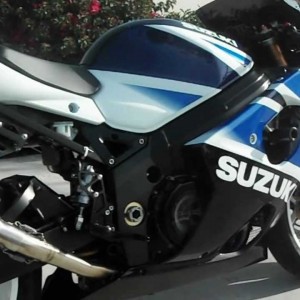 2004 suzuki gsx-r1000k photo