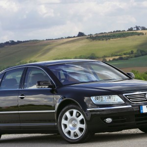 2004 volkswagen phaeton photo