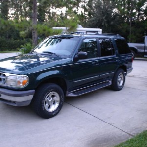 2005 ford explorer-xlt photo