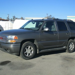 2005 gmc yukon-denali photo