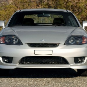 2005 hyundai tiburon photo