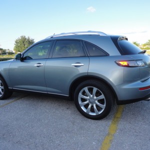 2005 infiniti fx45 photo