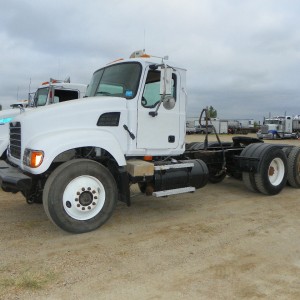 2005 mack cv photo