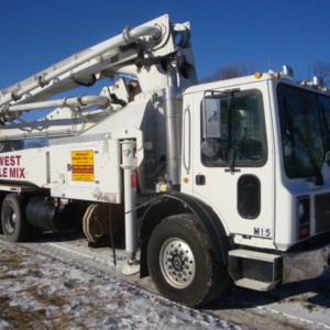 2005 mack mr photo