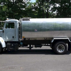 2005 peterbilt 335 photo