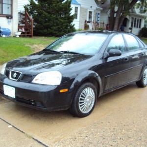 2005 suzuki forenza photo