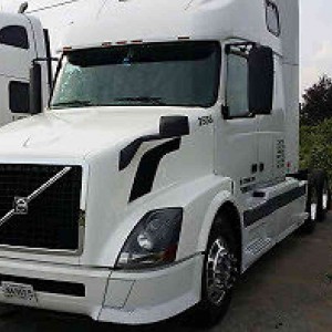 2005 volvo-truck vnl photo