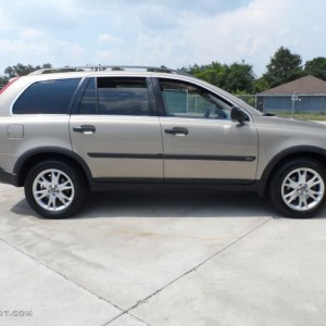 2005 volvo xc90 photo