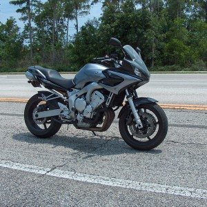 2005 yamaha fz6-sfz6-sc photo