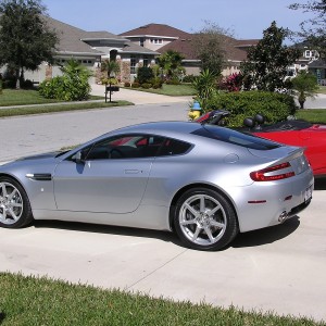 2007 aston-martin v8-vantage photo