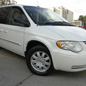 2007 chrysler town-country photo