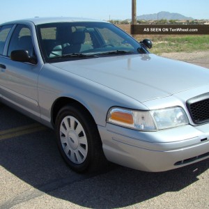 2007 ford crown-victoria photo