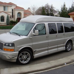2007 gmc savana photo